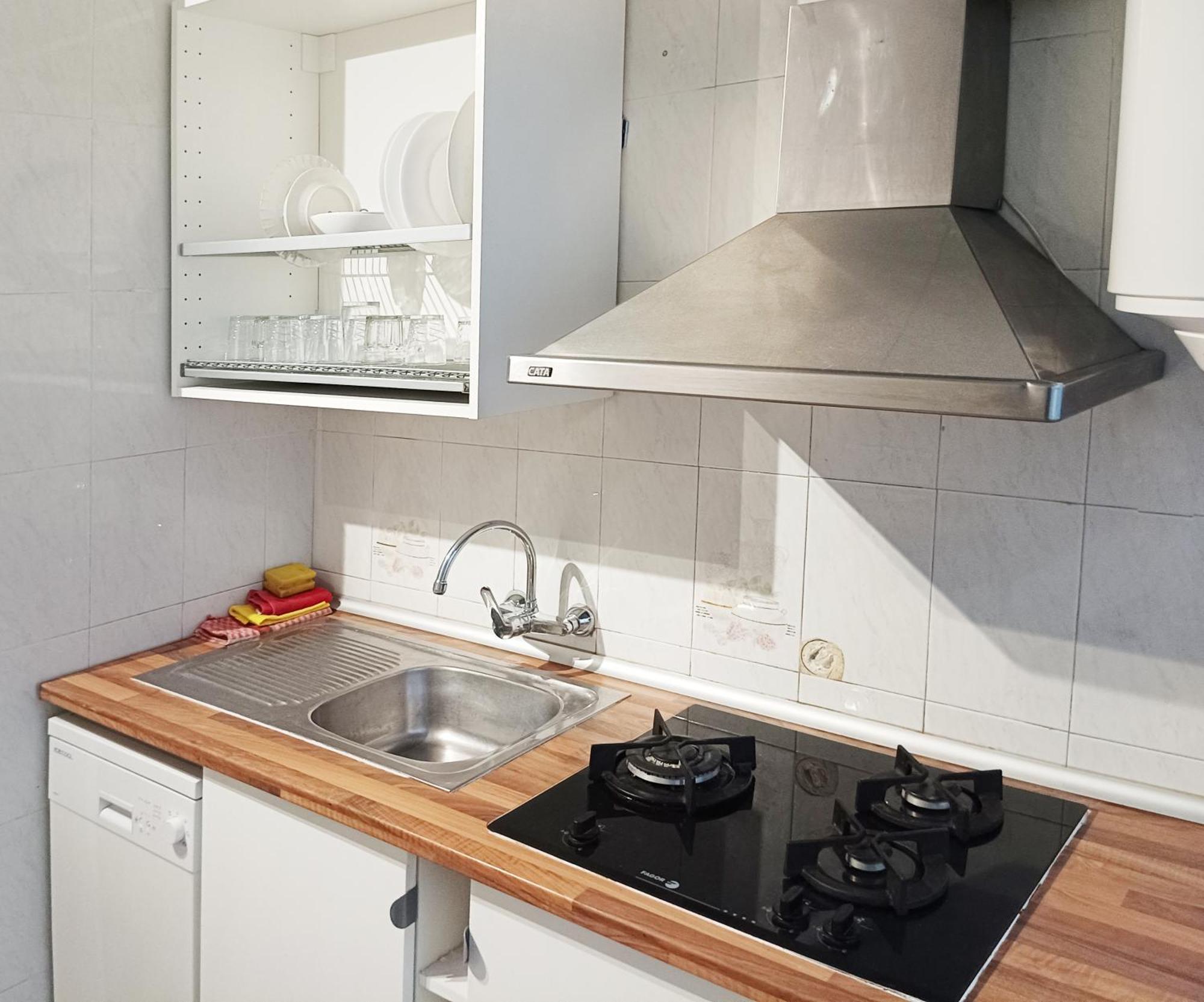 Habitaciones En Apartamento Compartido Delicias Room Cerca Del Mar, Aeropuerto, Ave Y Metro Málaga Eksteriør billede