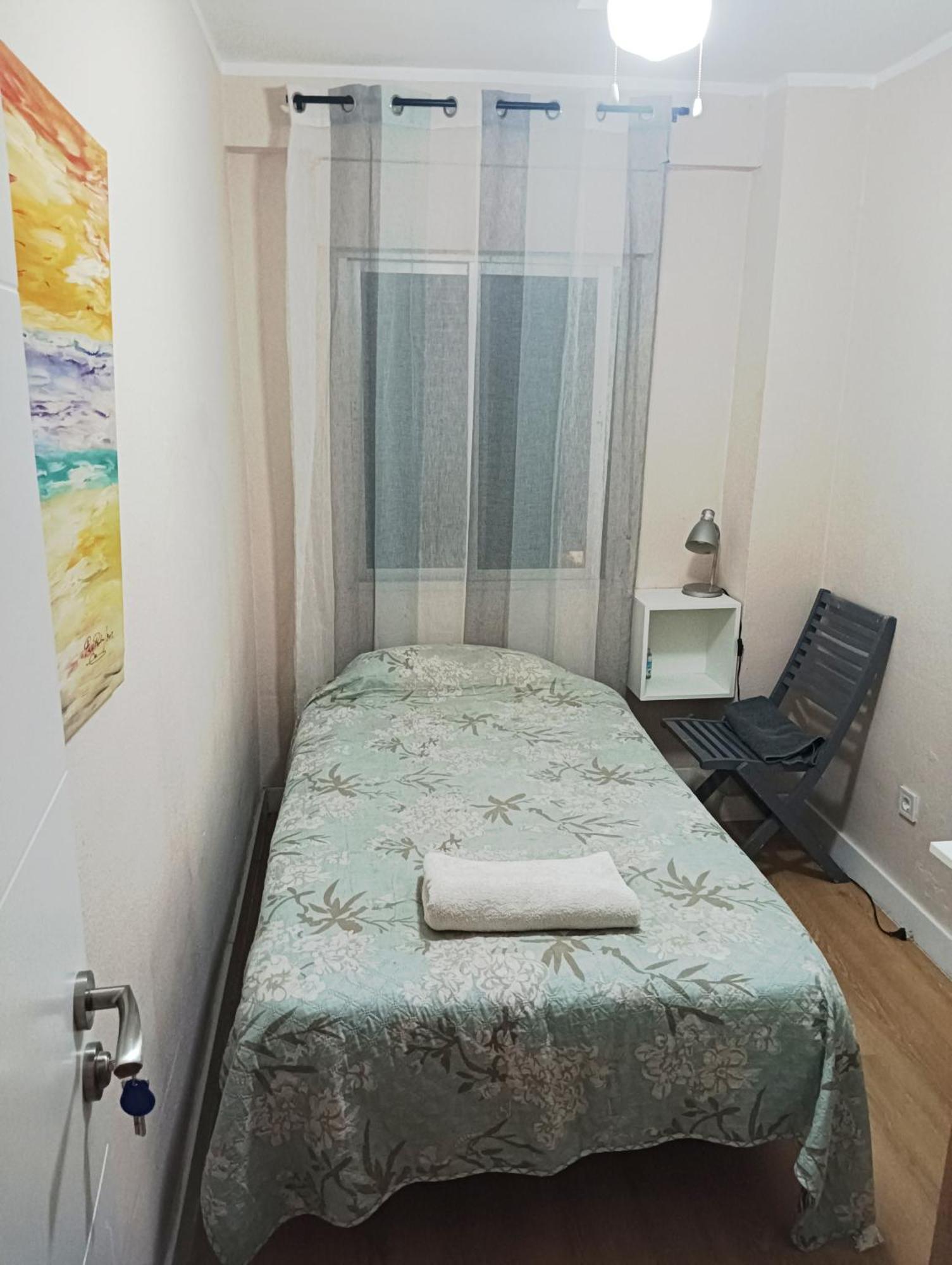 Habitaciones En Apartamento Compartido Delicias Room Cerca Del Mar, Aeropuerto, Ave Y Metro Málaga Eksteriør billede